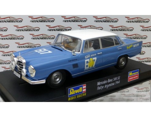 MERCEDES BENZ 300 SE REF.08350 REVELL