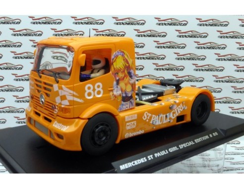 CAMION MERCEDES BENZ ST.PAULI SPECIAL EDITION NARANJA REF.202311A FLYSLOT