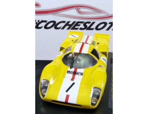 LOLA T70 MK III B “Thruxton 69” AMARILLO REF,C32  FLY