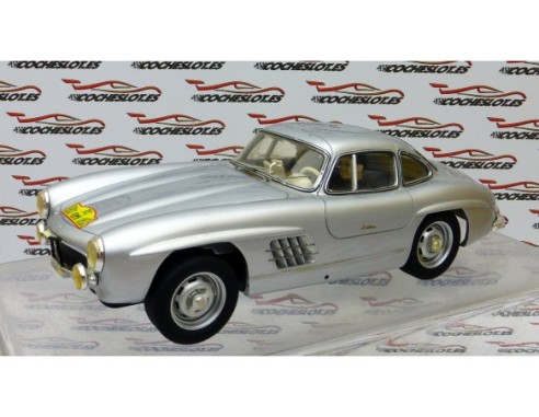 PEGASO GRIS PLATA RESINA Y CHASIS MRRC