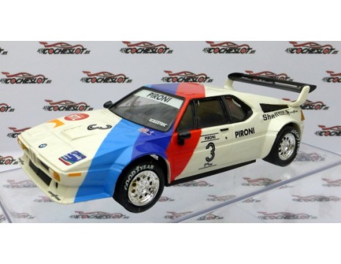 BMW M1 PIRONI PLANETA