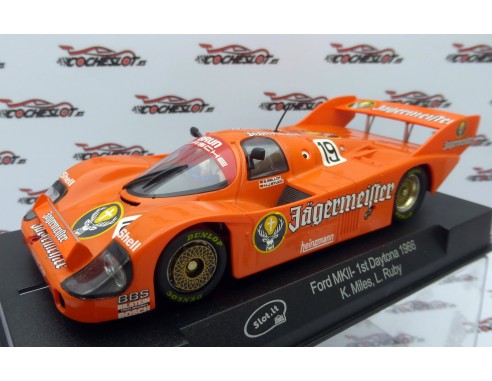 PORSCHE 956 JAGERMEIFTER  SLOT.IT