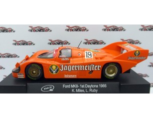 PORSCHE 956 JAGERMEIFTER  SLOT.IT 2